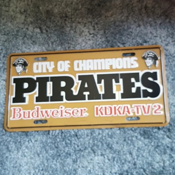 NWOT 79 Vintage Pittsburgh Pirates license plate - Picture 1 of 3